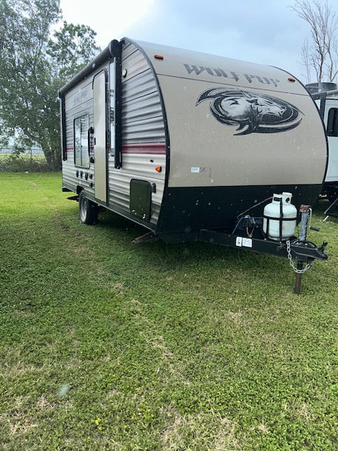2019 Wolf Pup 16FQ