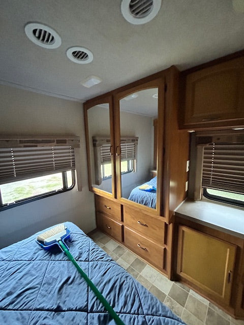 2006 Tioga F450