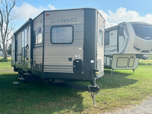 2017 Cherokee V-Nose 274VFK