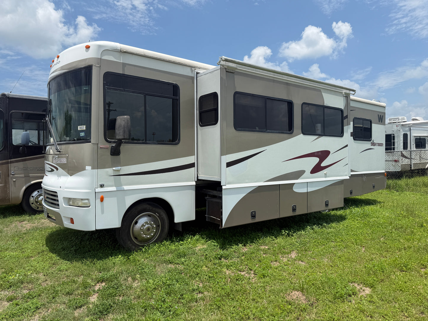 2007 Winnebago Sightseer