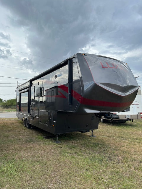2021  LUXE35 GRS GOLD