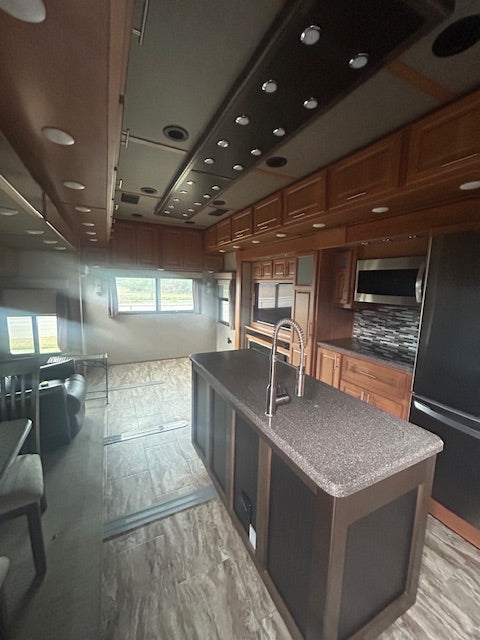 2021  LUXE35 GRS GOLD