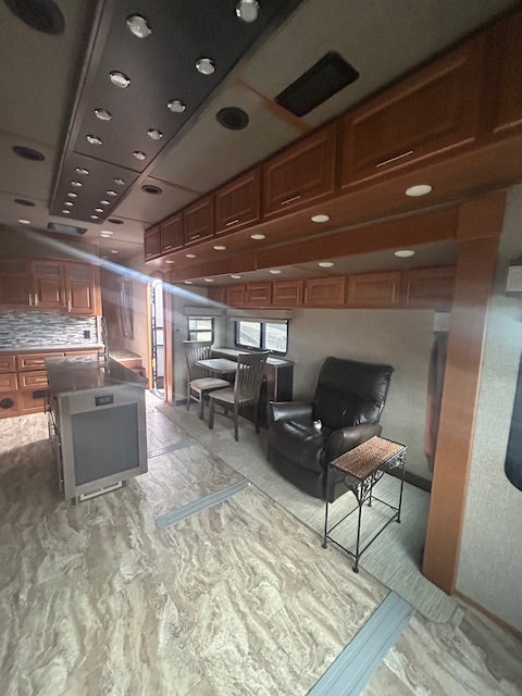 2021  LUXE35 GRS GOLD