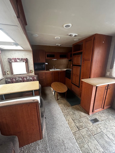 2012 Grey Wolf Cherokee